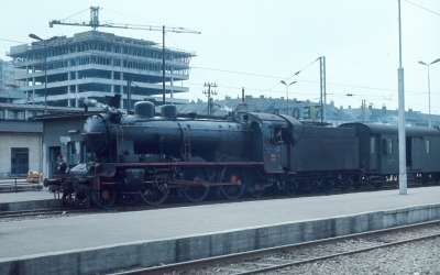 {short description of image}